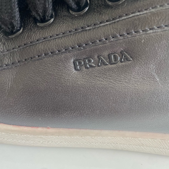 PRADA BLACK LEATHER CLASSIC SNEACKERS - Picture 6 of 6